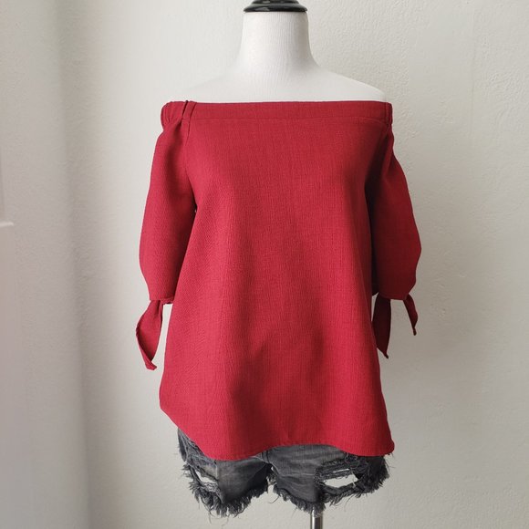 Olivia Grey off the shoulder red top - Picture 3 of 5